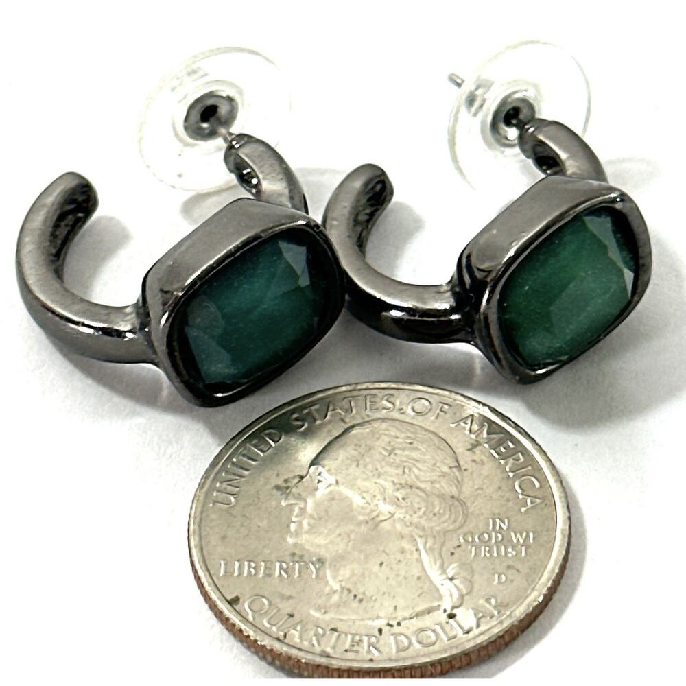 Gunmetal Tone Green Cushion Cut Stone Earrings Modern Minimalist Pierced - Picture 5 of 6